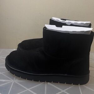 Universal Thread Black Ankle Booties